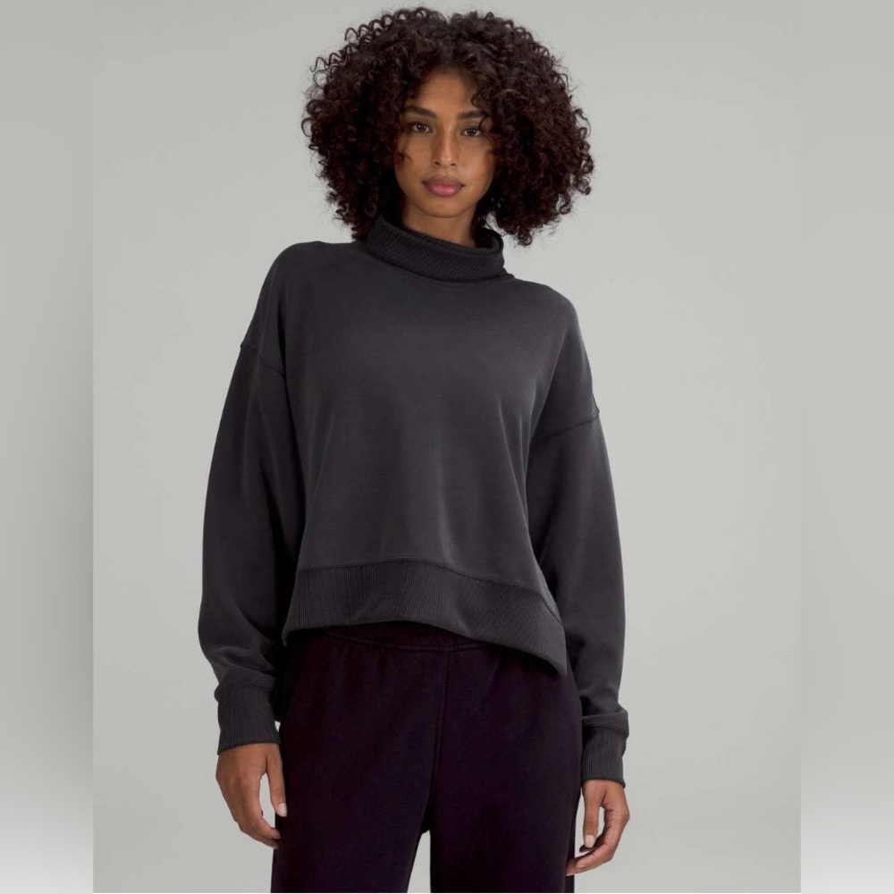 🍋Women’s Lululemon Softstreme Turtleneck Pullover Size 4 Black W3GDVS🍋